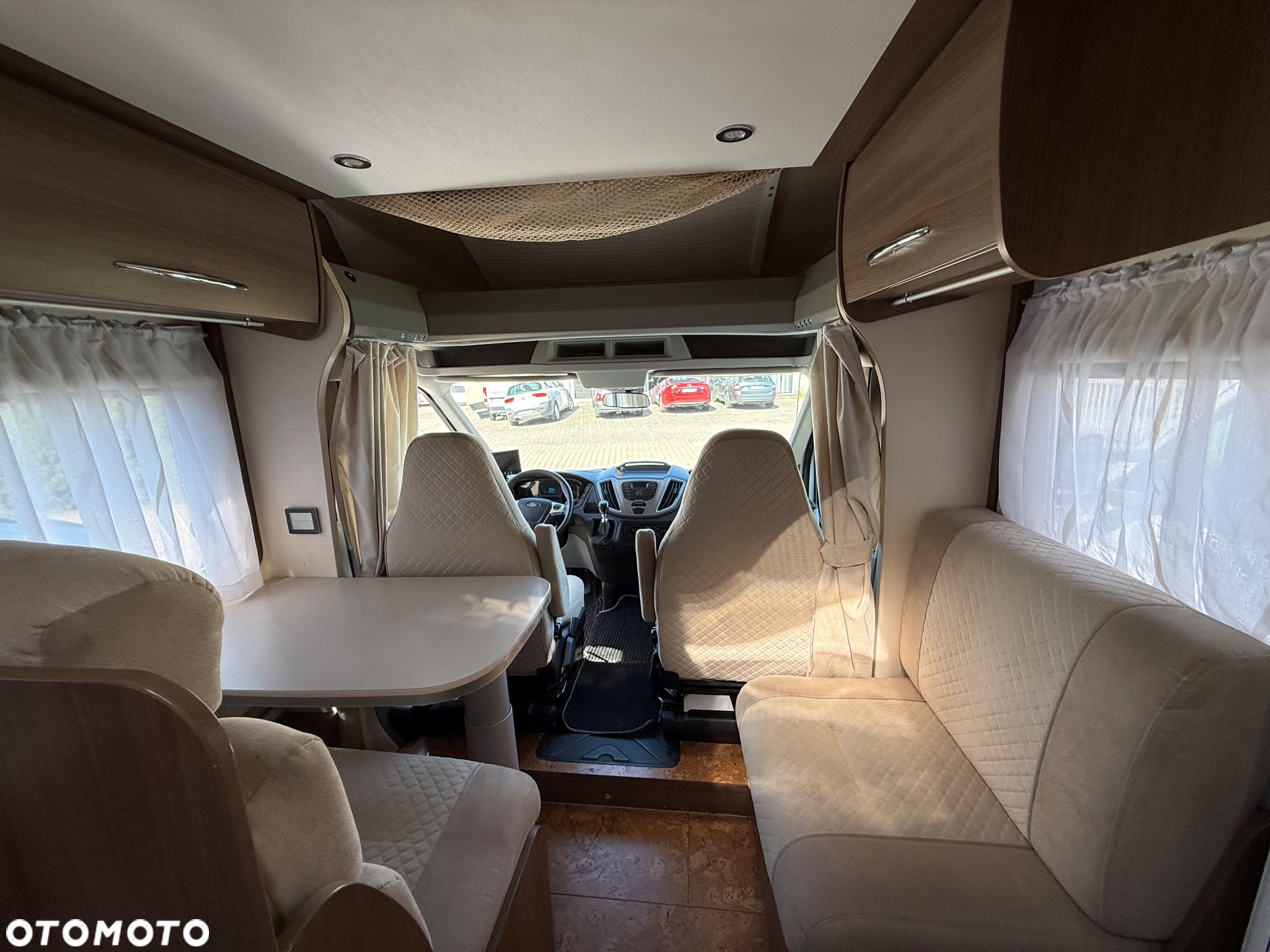 Ford Transit Challenger - 22