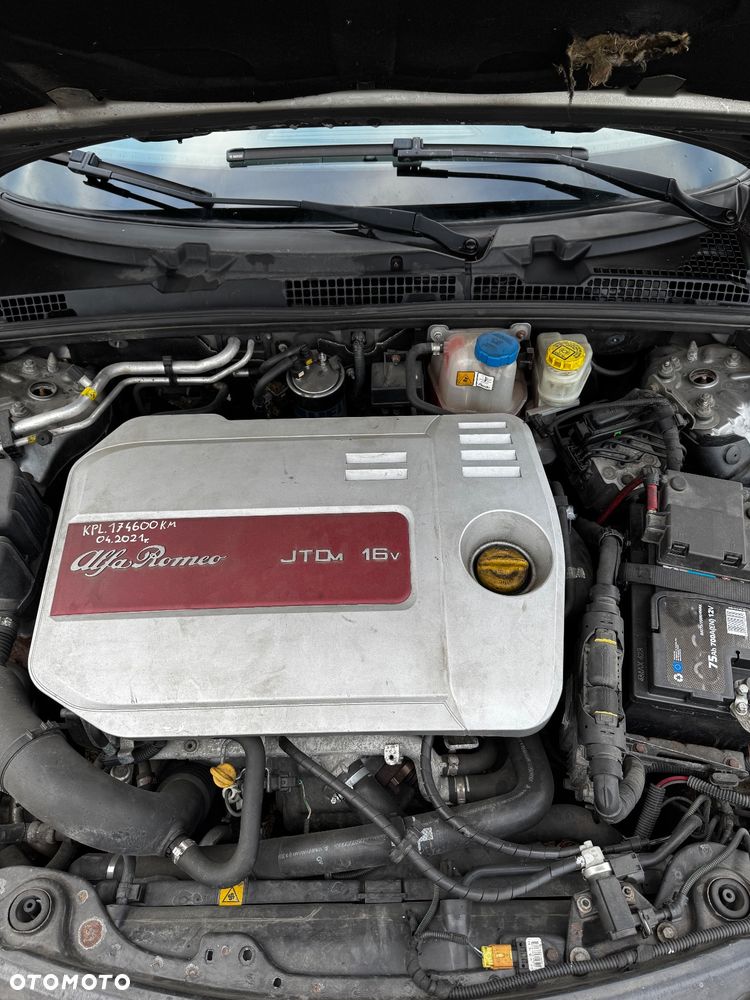 Alfa Romeo 159 1.9 JTDM 16V DPF Distinctive - 8