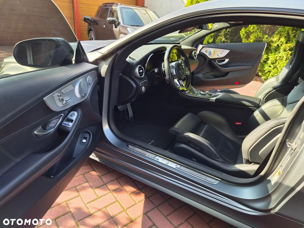 Mercedes-Benz Klasa C AMG 63 AMG Speedshift MCT 9G - 22