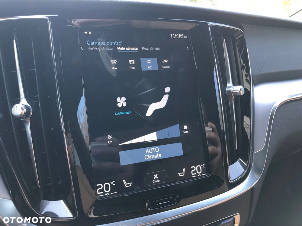 Volvo V60 T6 AWD Momentum Pro - 29