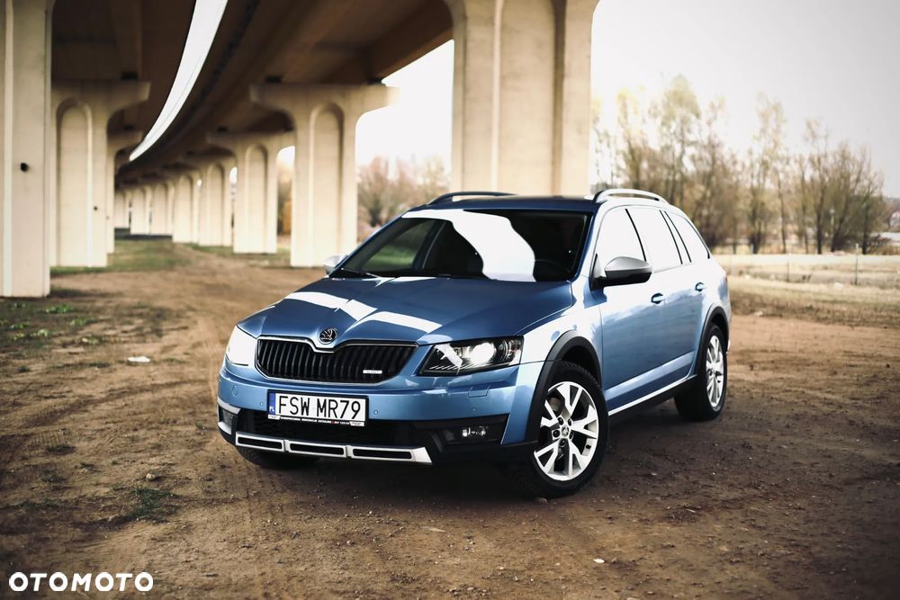 Skoda Octavia Scout 2.0 TDI 4x4 DSG - 1
