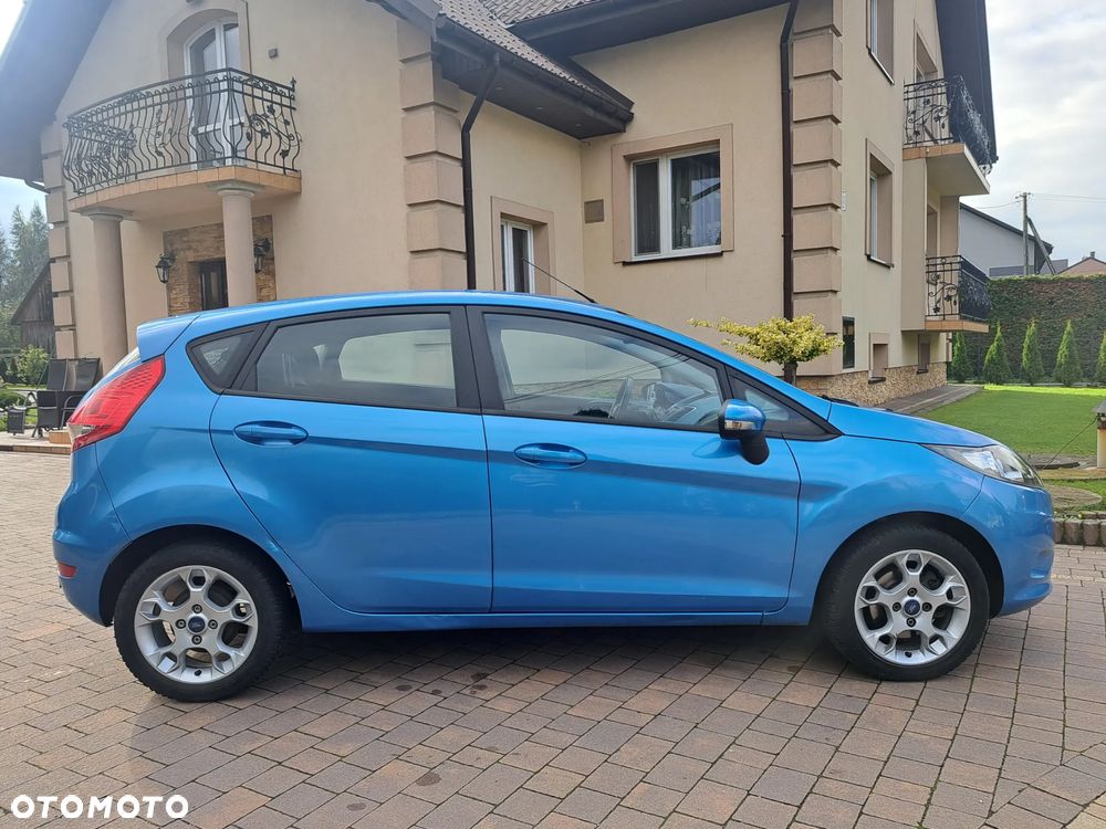 Ford Fiesta 1.25 Celebration - 19