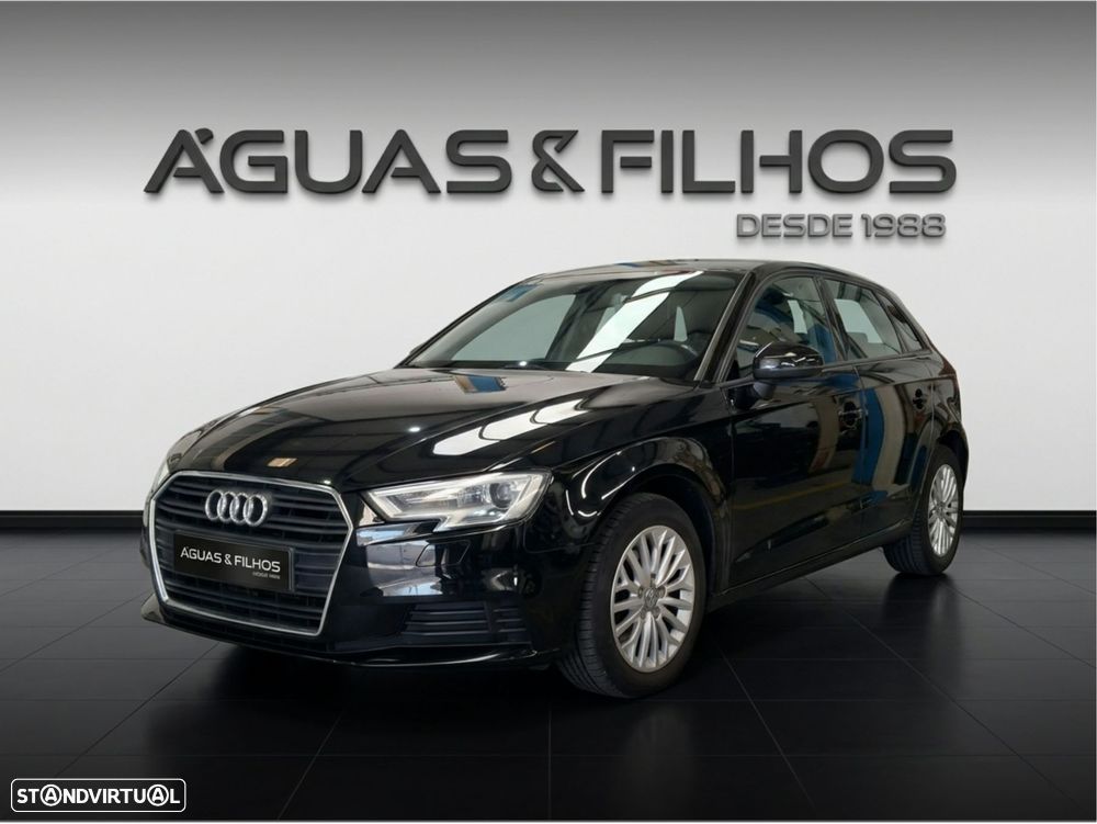 Audi A3 Sportback 1.6 TDI Attraction - 1