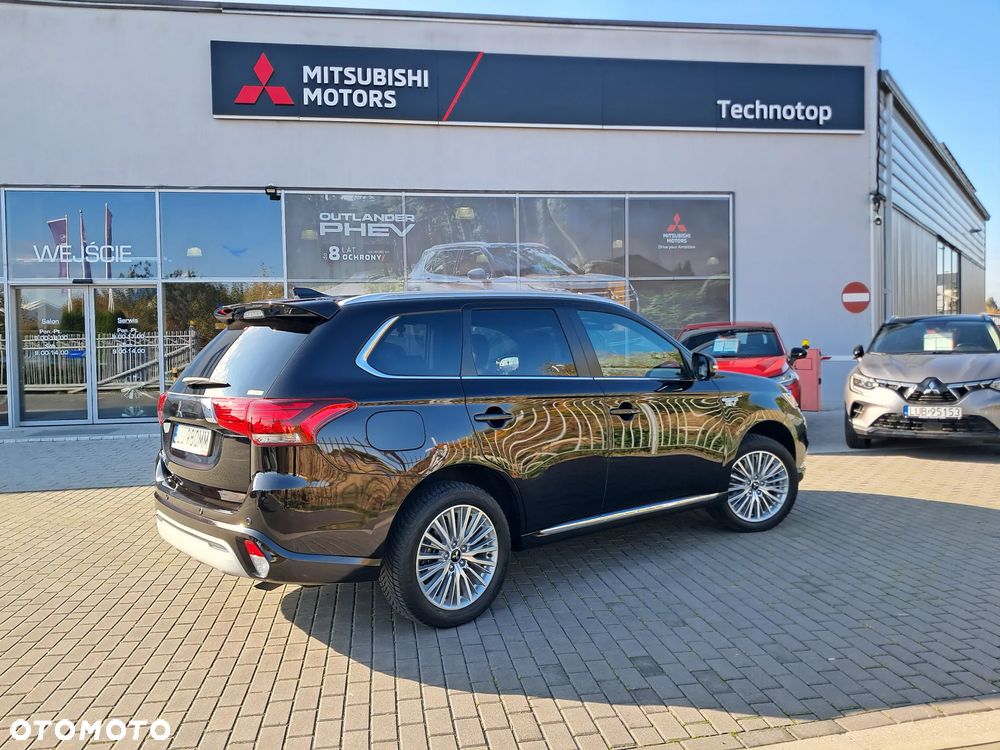 Mitsubishi Outlander PHEV Instyle + - 3