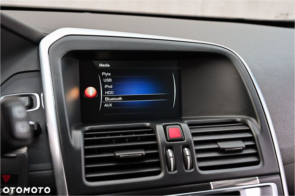 Volvo XC 60 D4 Drive-E R-Design Momentum - 22