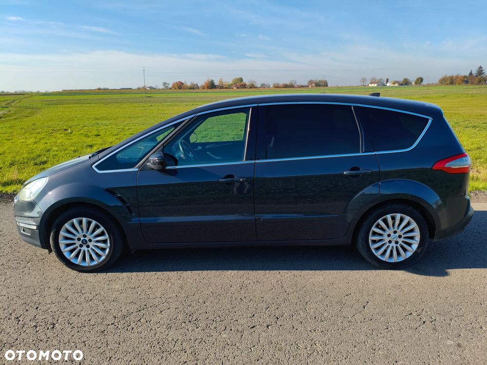Ford S-Max 2011 photo 2