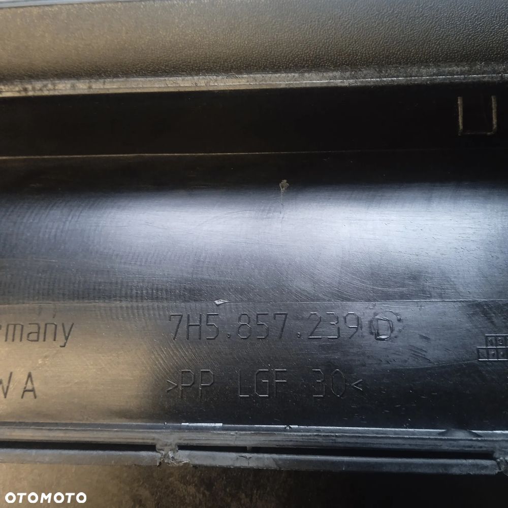 Schowek T5 multivan 7H5857239D - 7