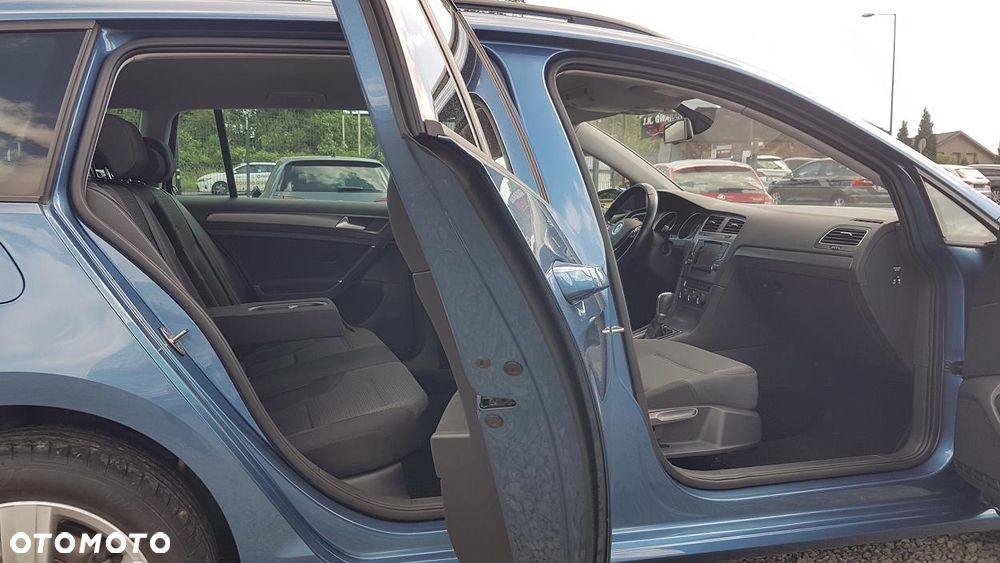 Volkswagen Golf 1.4 TSI BlueMotion Technology DSG Comfortline - 26