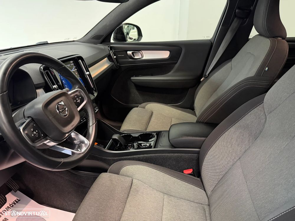 Volvo XC 40 1.5 T2 Plus Dark Auto - 31