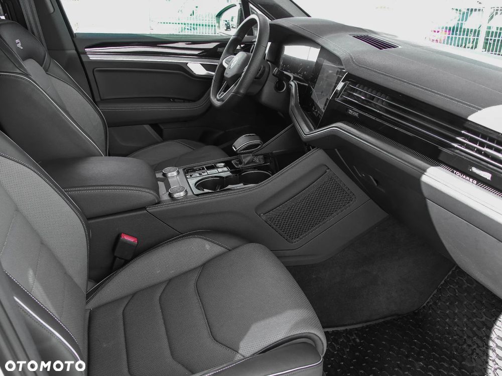 Volkswagen Touareg 3.0 V6 TDI 4Motion R-Line - 14