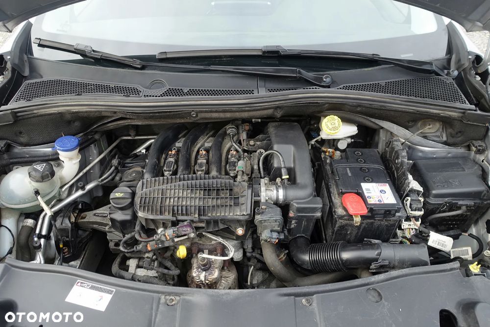 Peugeot 2008 1.2 Pure Tech Active - 30