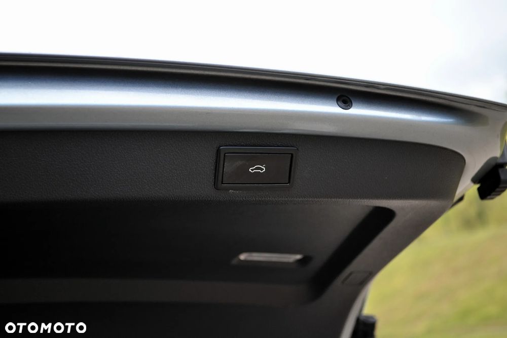 Skoda Superb 2.0 TDI Sportline DSG - 34