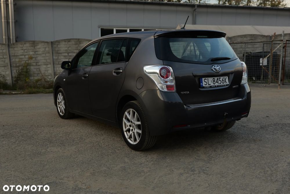 Toyota Verso 1.8 Sol EU5 7os - 8