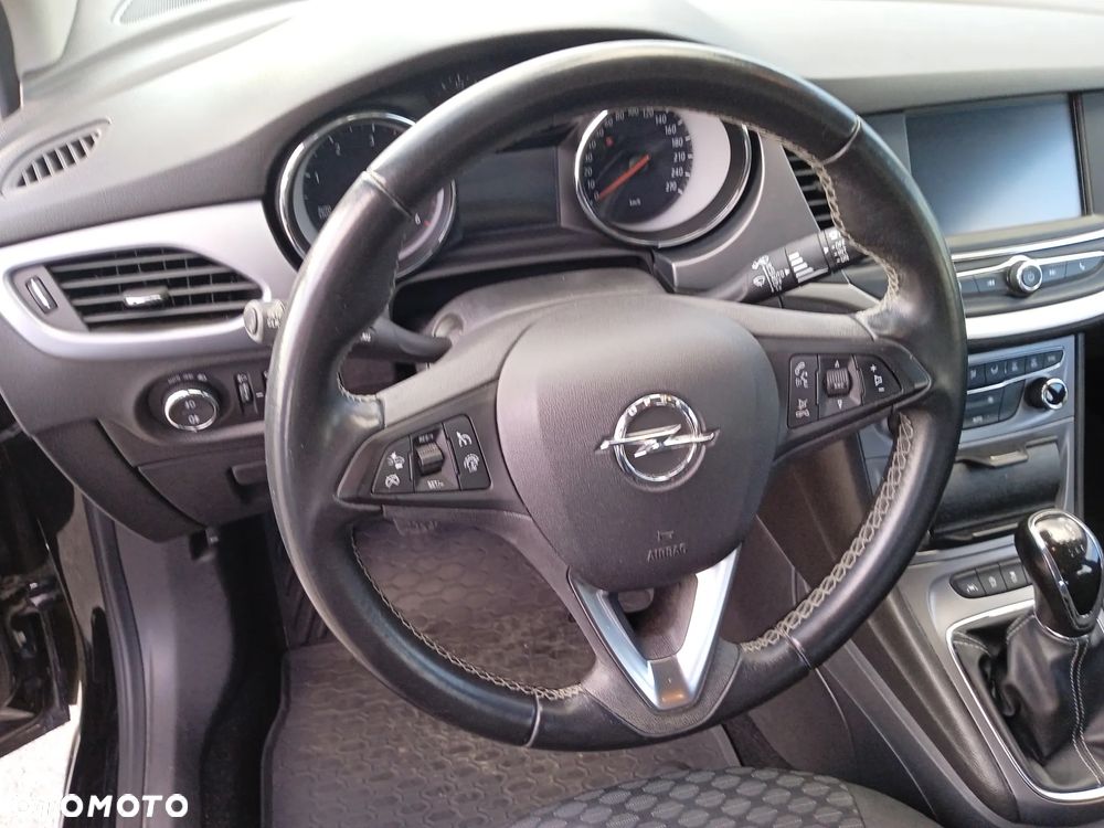 Opel Astra 1.6 CDTI Enjoy S&S - 10