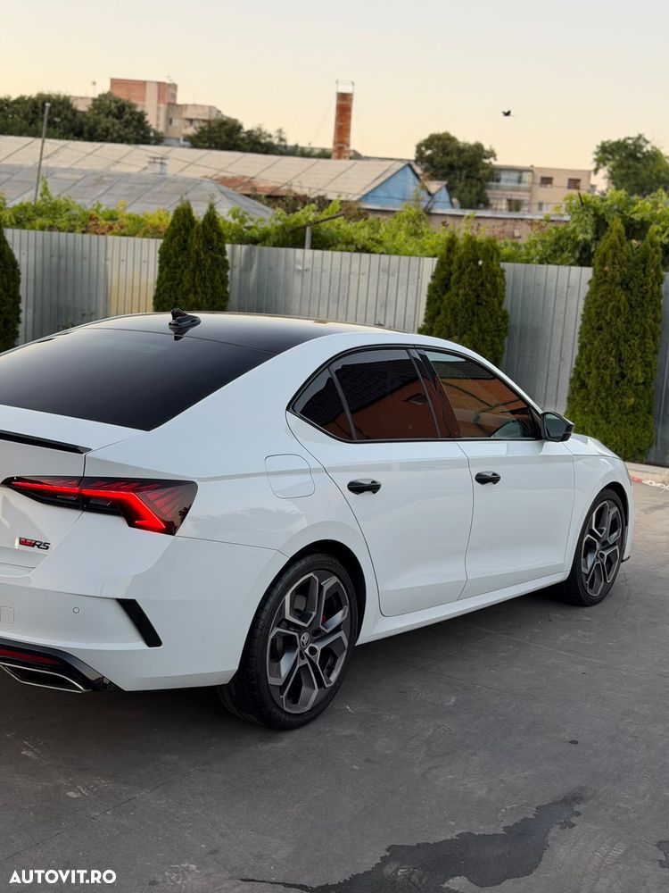 Skoda Octavia RS 2.0 TSI DSG - 5