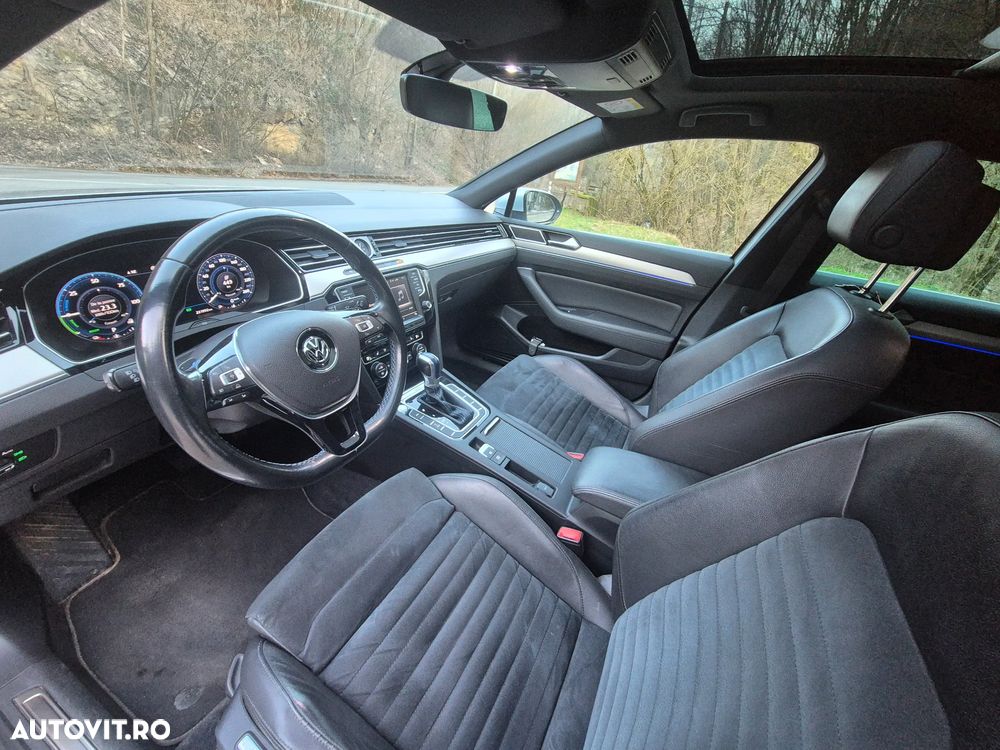 Volkswagen Passat - 8