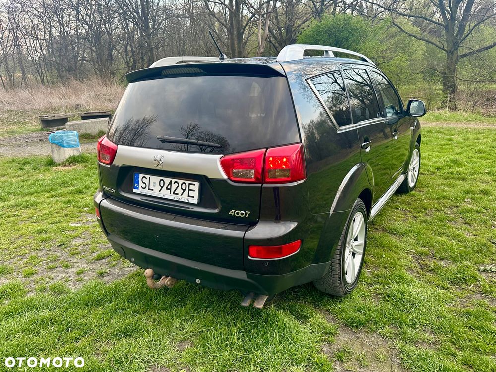 Peugeot 4007 2.2HDi Premium - 9