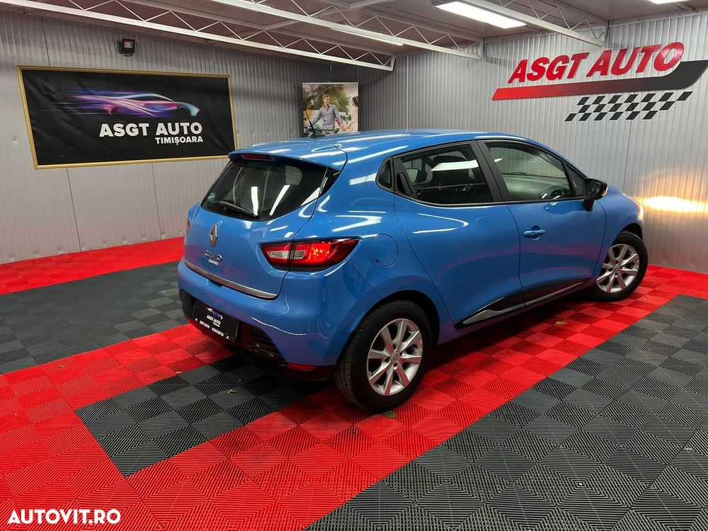 Renault Clio - 7
