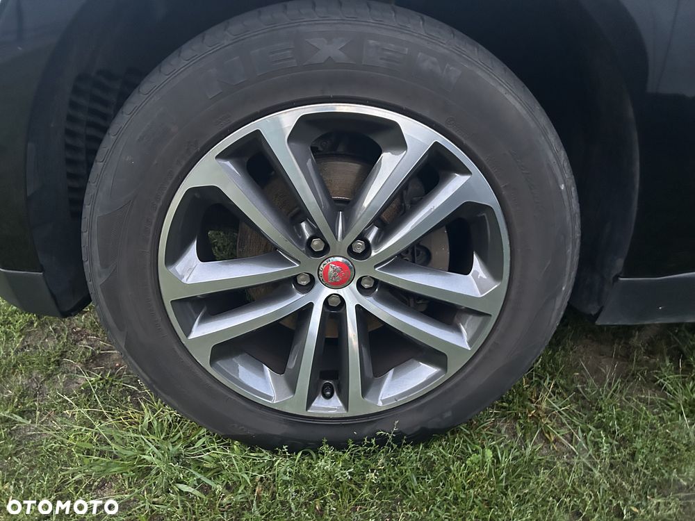 Jaguar F-Pace 20d AWD R-Sport - 12