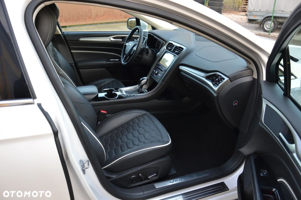 Ford Mondeo 2.0 TDCi Bi-Turbo PowerShift-Aut Vignale - 33