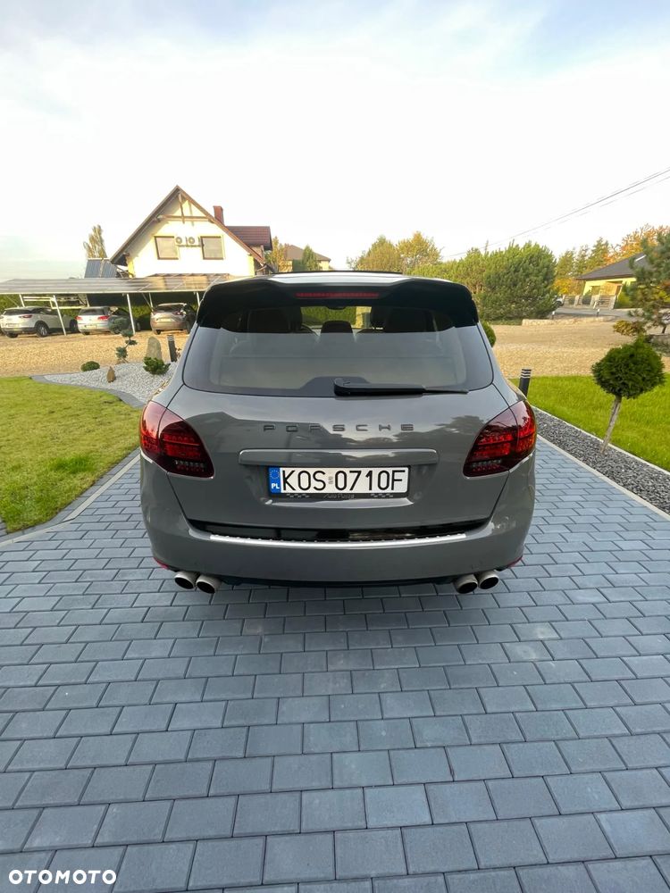 Porsche Cayenne S - 5