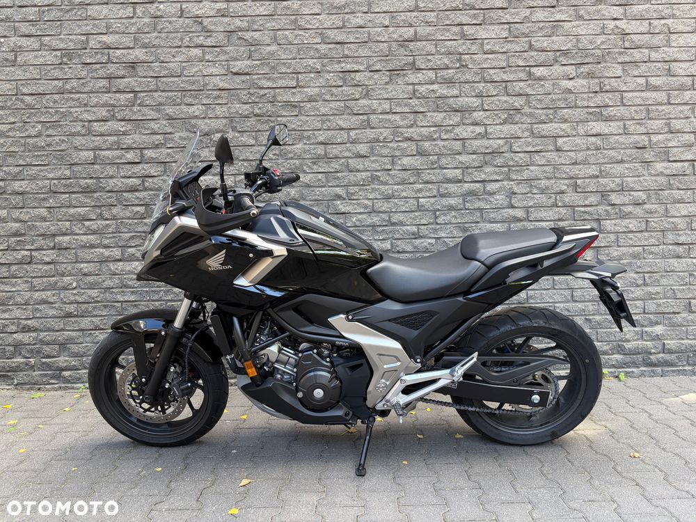 Honda NC - 10