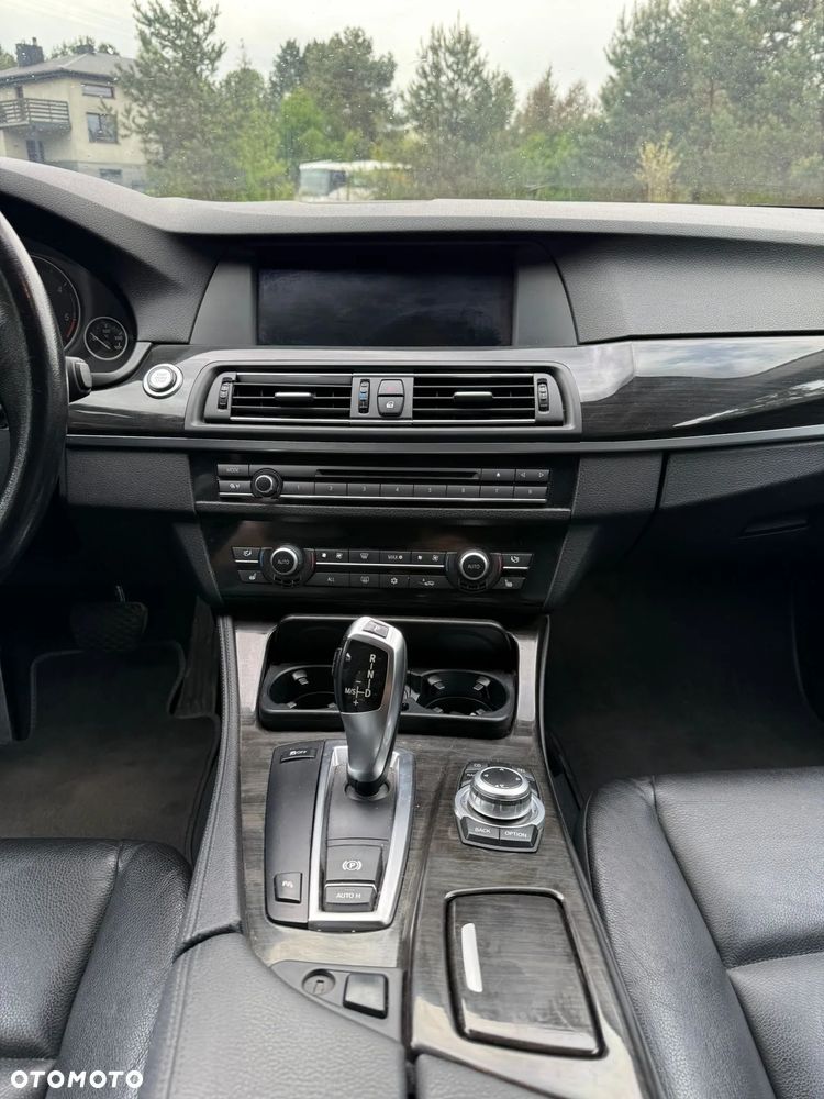 BMW Seria 5 520d - 12