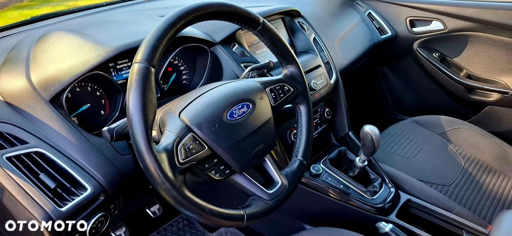 Ford Focus 1.5 EcoBoost STart-Stopp-System ST-LINE - 19