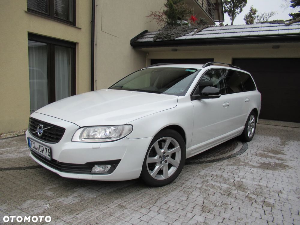 Volvo V70 D3 Geartronic Black Edition - 1