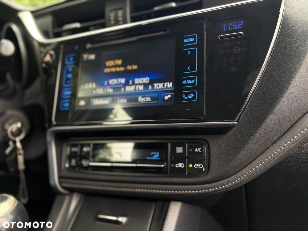 Toyota Auris 1.33 VVT-i Premium - 22