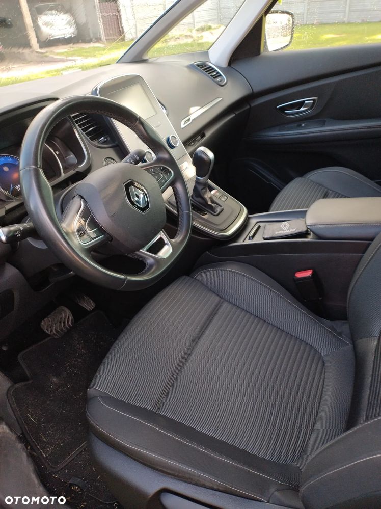 Renault Scenic BLUE dCi 120 EDC BLACK EDITION - 13