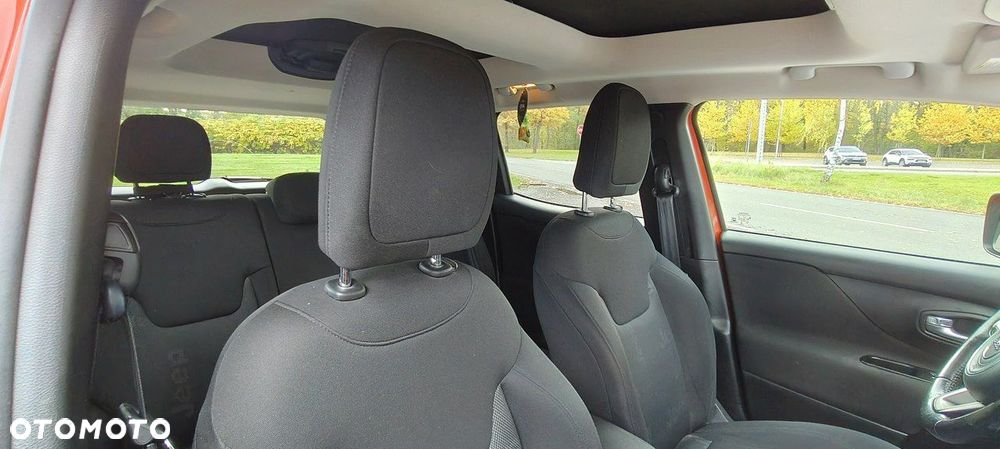 Jeep Renegade - 15