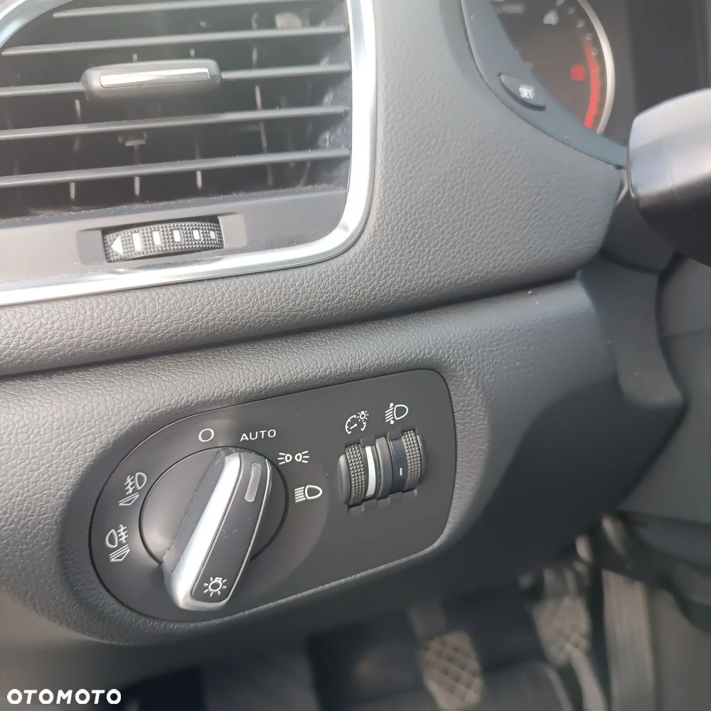 Audi Q3 - 30