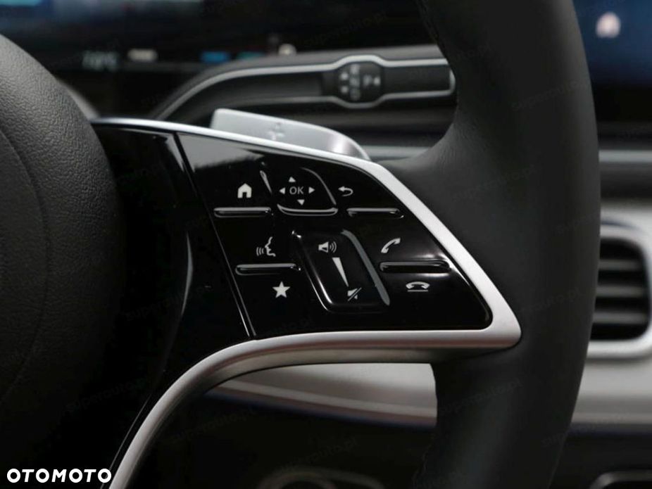 Mercedes-Benz GLE - 11