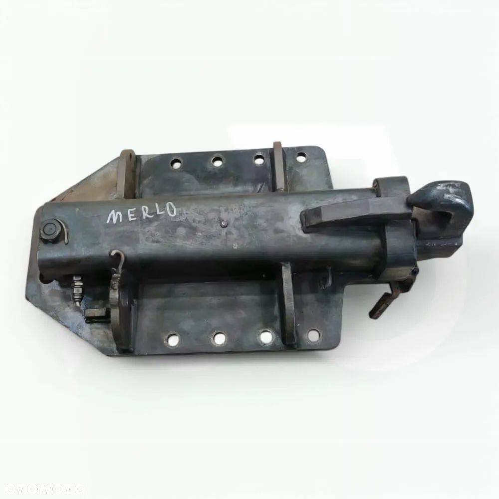 Zaczep hak hydrauliczny Hitch 14670075 Merlo P40.7 - 1