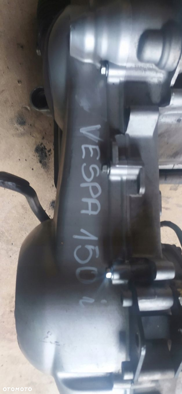 PIAGGIO VESPA LX 150 i Silnik - 2