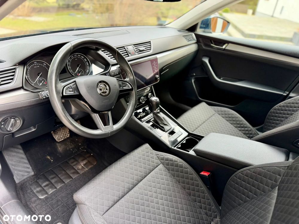 Skoda Superb 2.0 TDI Style DSG - 6