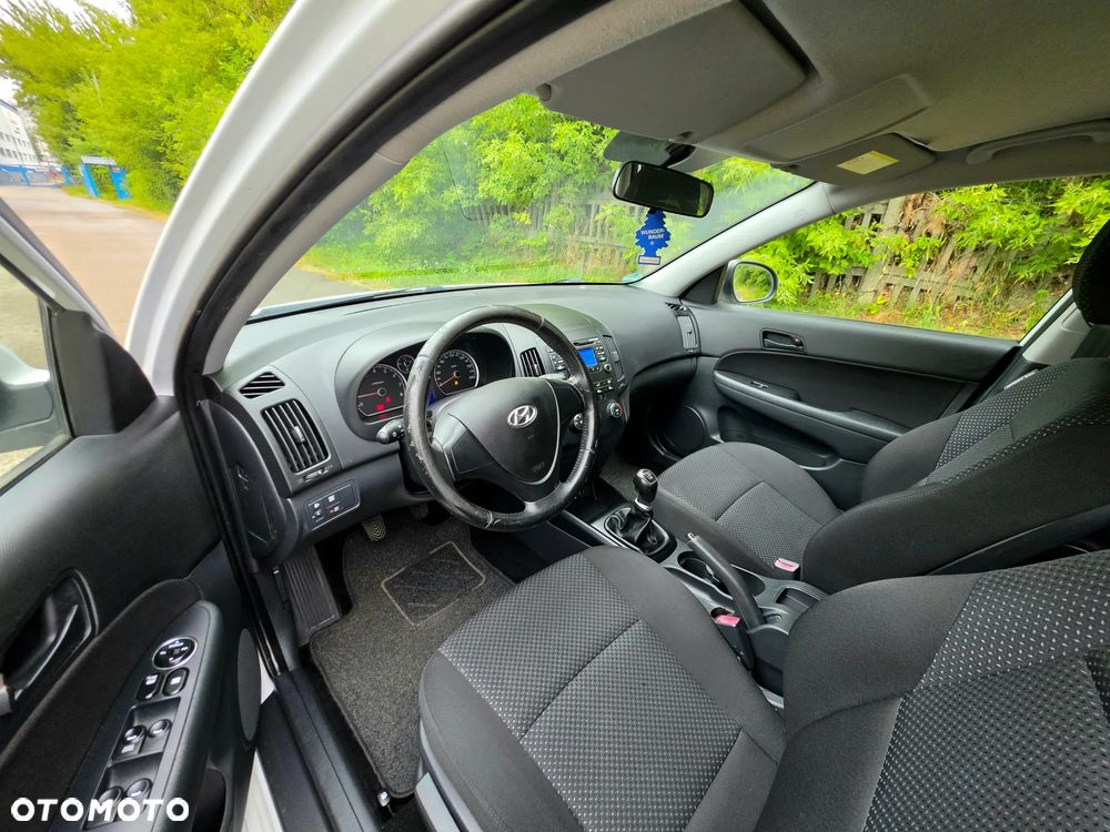 Hyundai i30 1.4 FIFA WM Edition - 9