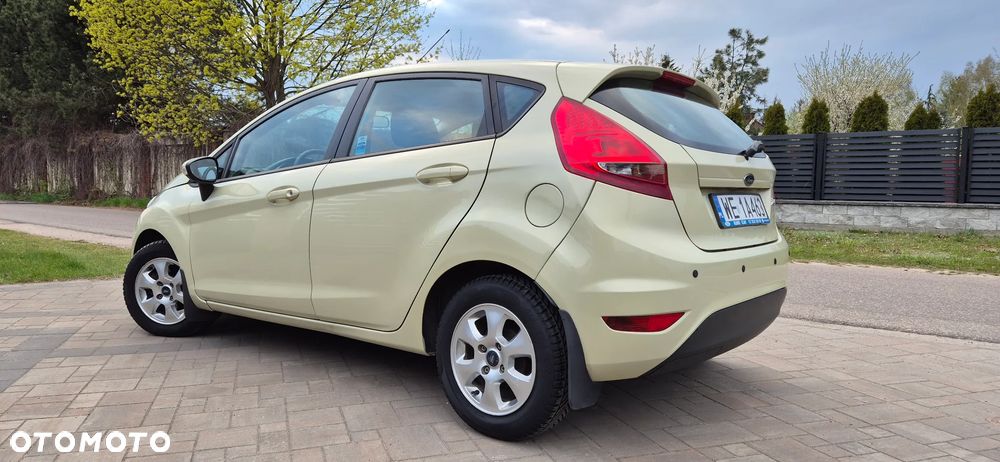 Ford Fiesta - 9
