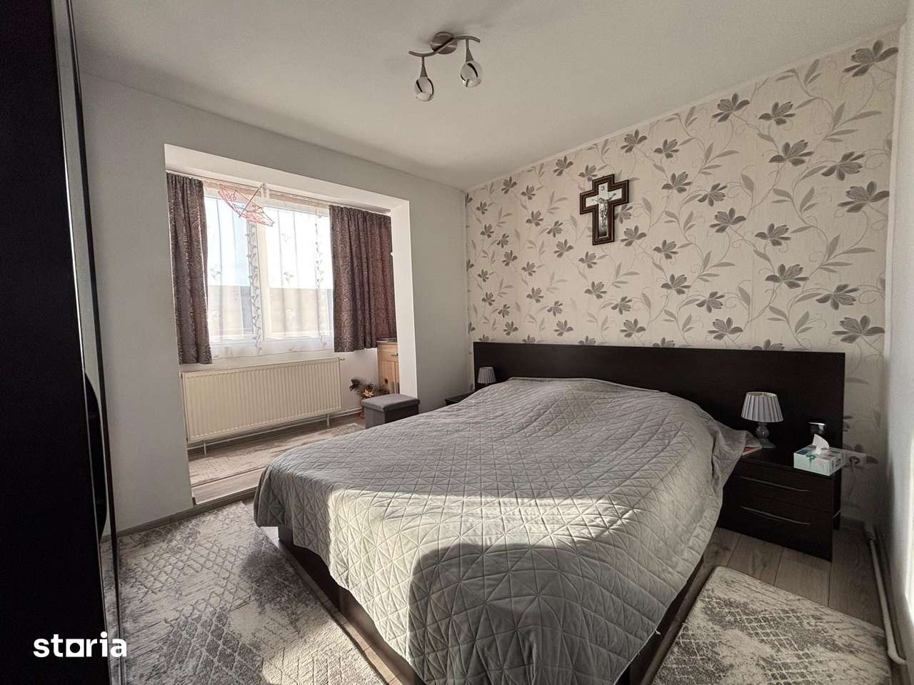 Apartament 3 camere, 2 bai renovat, mobilat si utilat zona Lidl-Tudor — fotografia 3