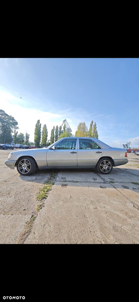 Mercedes-Benz W124 (1984-1993) - 1