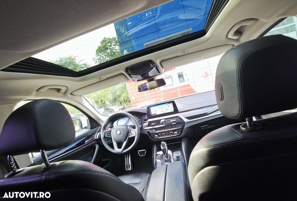 BMW Seria 5 520d AT - 9