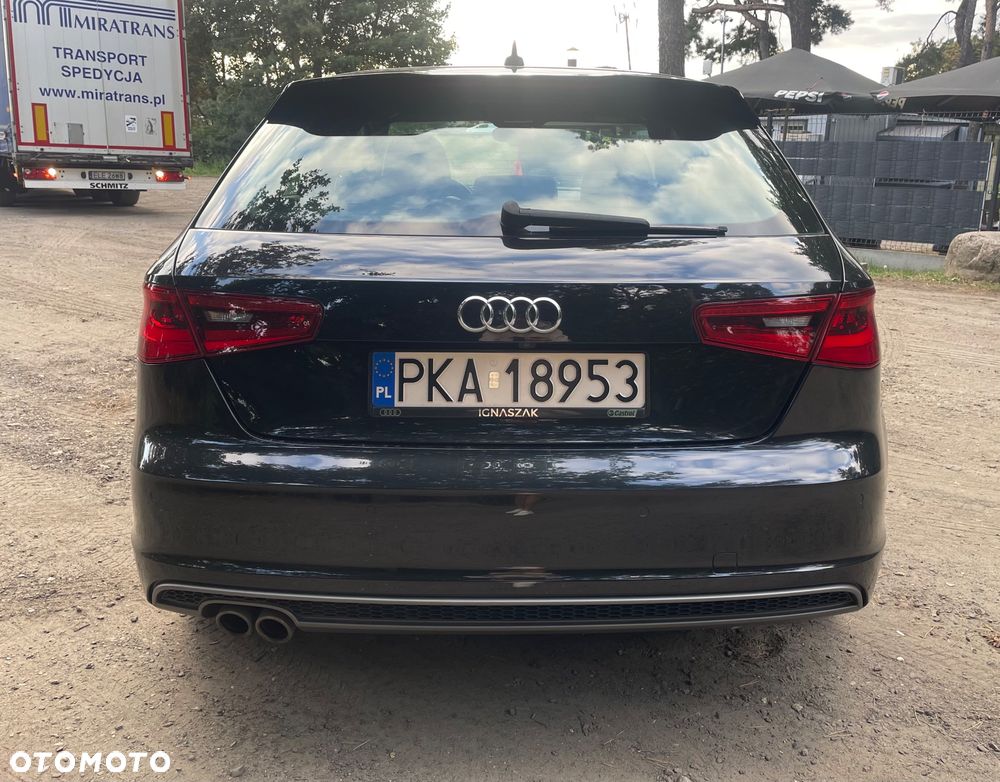 Audi A3 2.0 TDI S tronic S line Sportpaket - 8