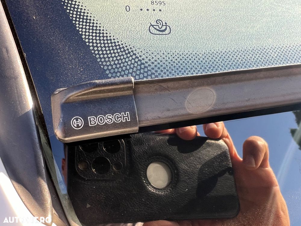 Volkswagen Tiguan 2.0 TDI 4Motion DSG Sport & Style - 34