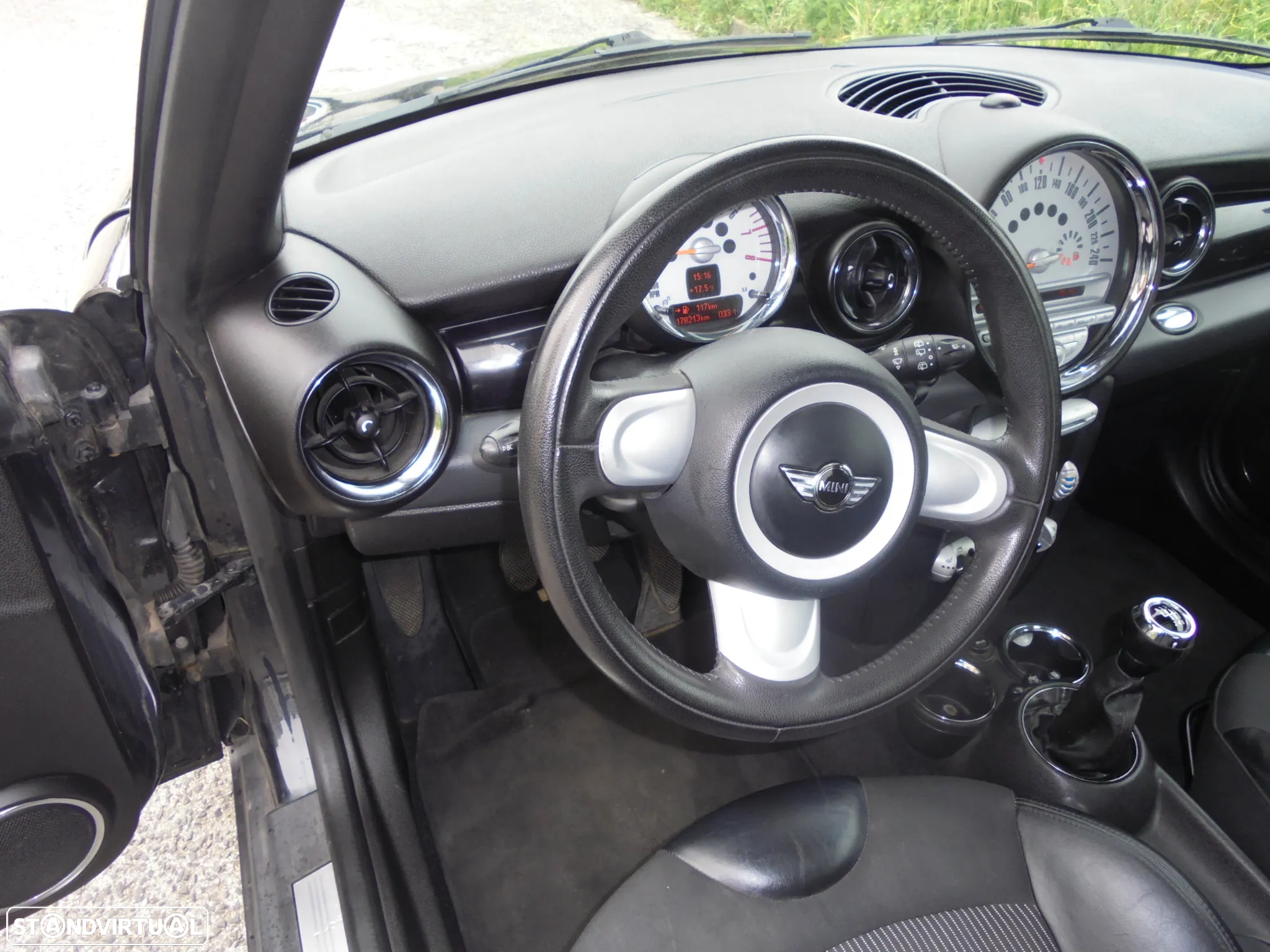 MINI 3 Portas Cooper 50 Mayfair - 8
