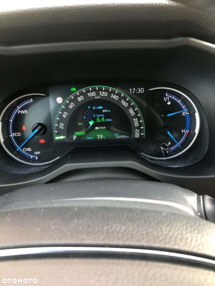 Toyota RAV4 2.5 Hybrid Black Edition by JBL 4x4 - 13