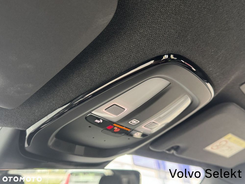 Volvo XC 40 - 35