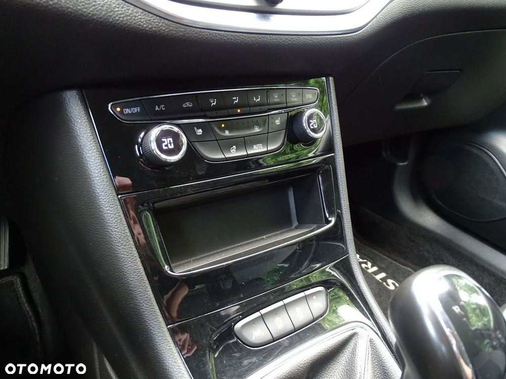 Opel Astra - 25