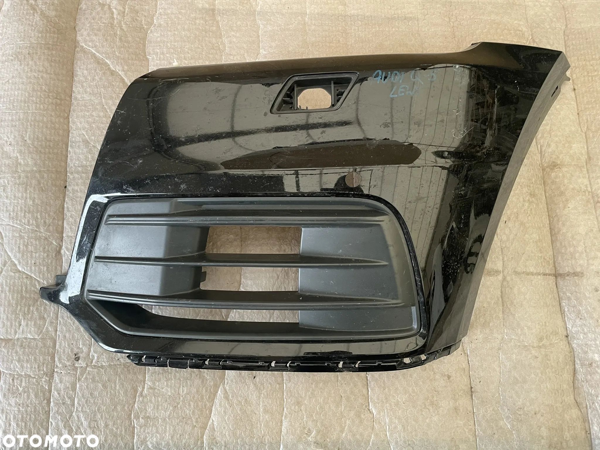 Audi Q5 80A narożnik, zderzak lewy zwykły. - 1