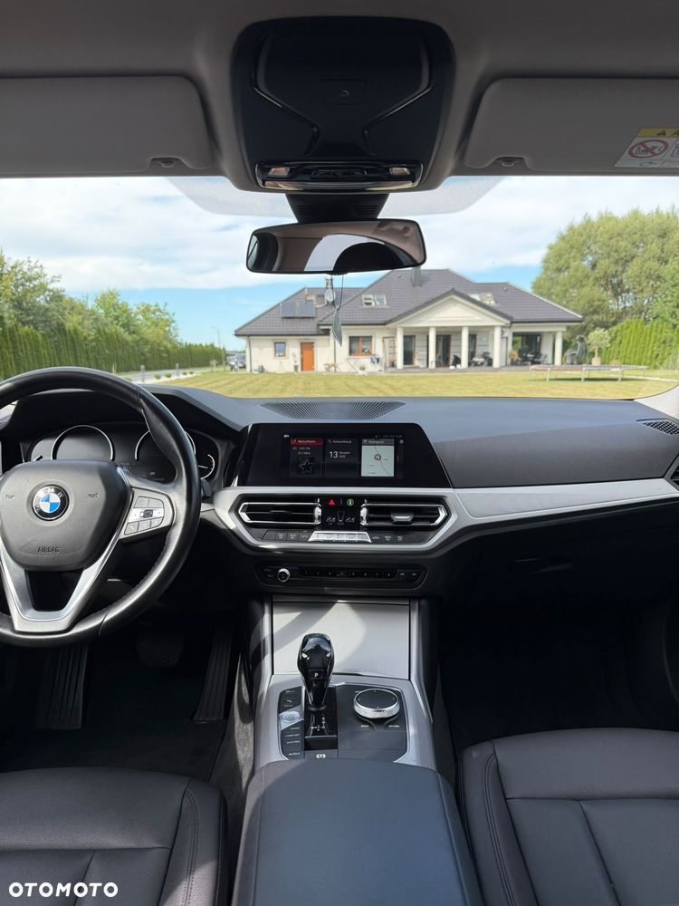BMW Seria 3 318d Edition M Sport Shadow - 10